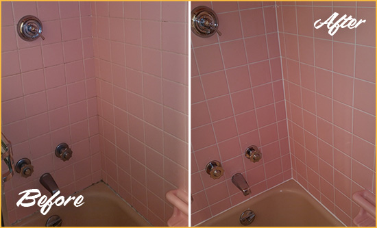 Before and After Picture of a Rockmart Bathtub Caulked to Eliminate Mold